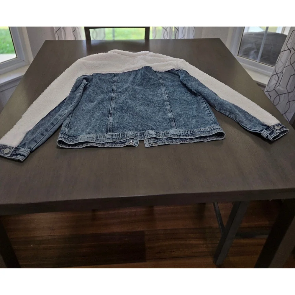 Justice Peanuts Snoopy Denim Jacket Faux Shearling Acid Wash Patches Blue XLPlus